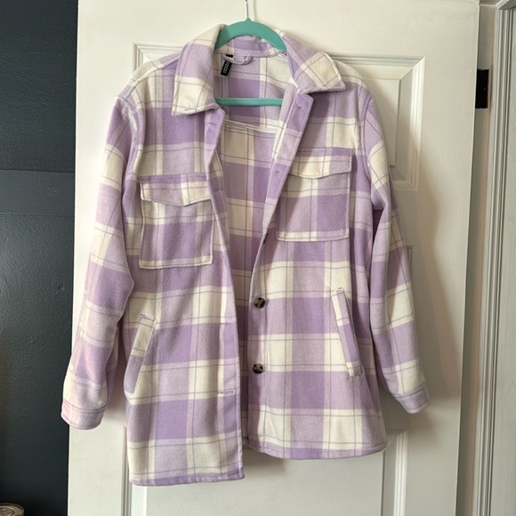 Divided Jackets & Blazers - Purple and white plaid oversized fleece shacket from H&M. Perfect for fall!